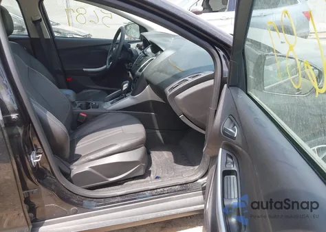 2014 Ford Focus Se from USA, damaged, VIN 1FADP3K20EL173638